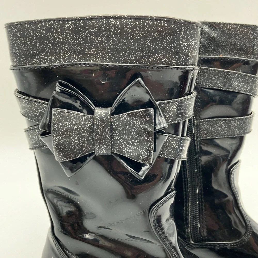 Stride Rite Boots (toddler size 9)